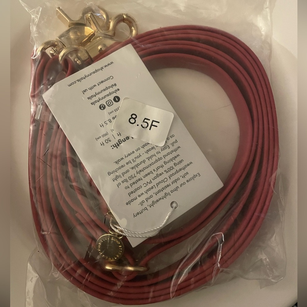 Sunny Tails Mulberry 4-IN-1 CONVERTIBLE HANDS FREE CLOUD DOG LEASH - Picture 6 of 7